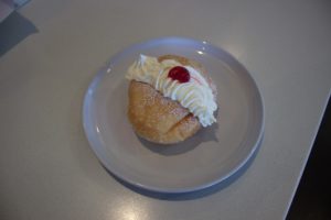 Jam & Fresh Cream Donut